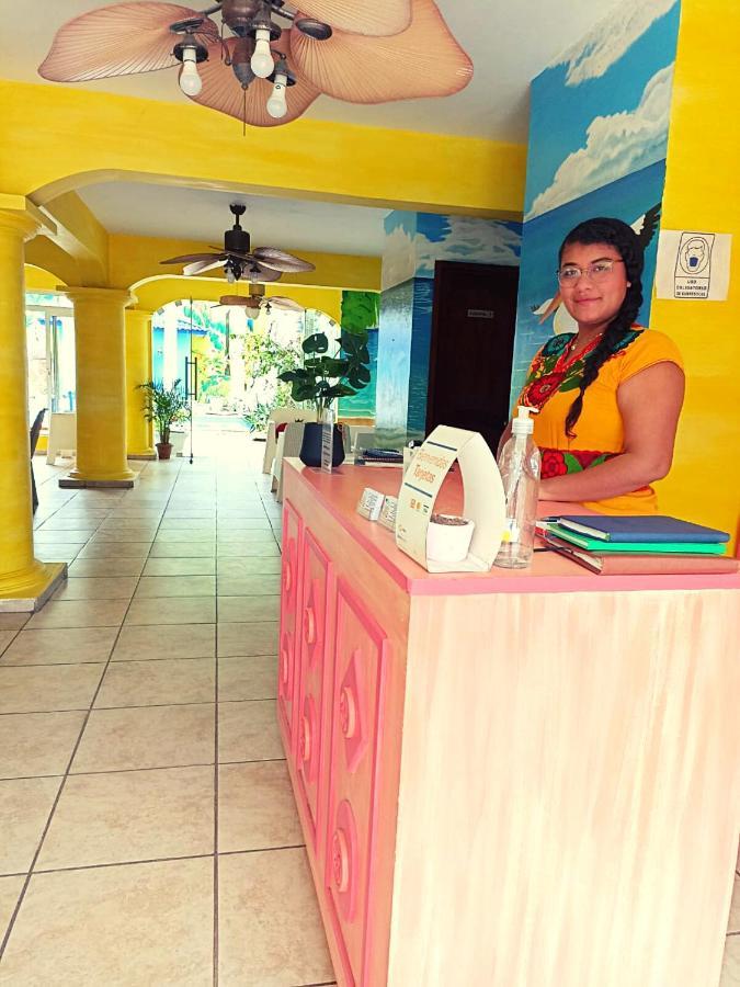 Hotel Esmeralda Тампико Екстериор снимка