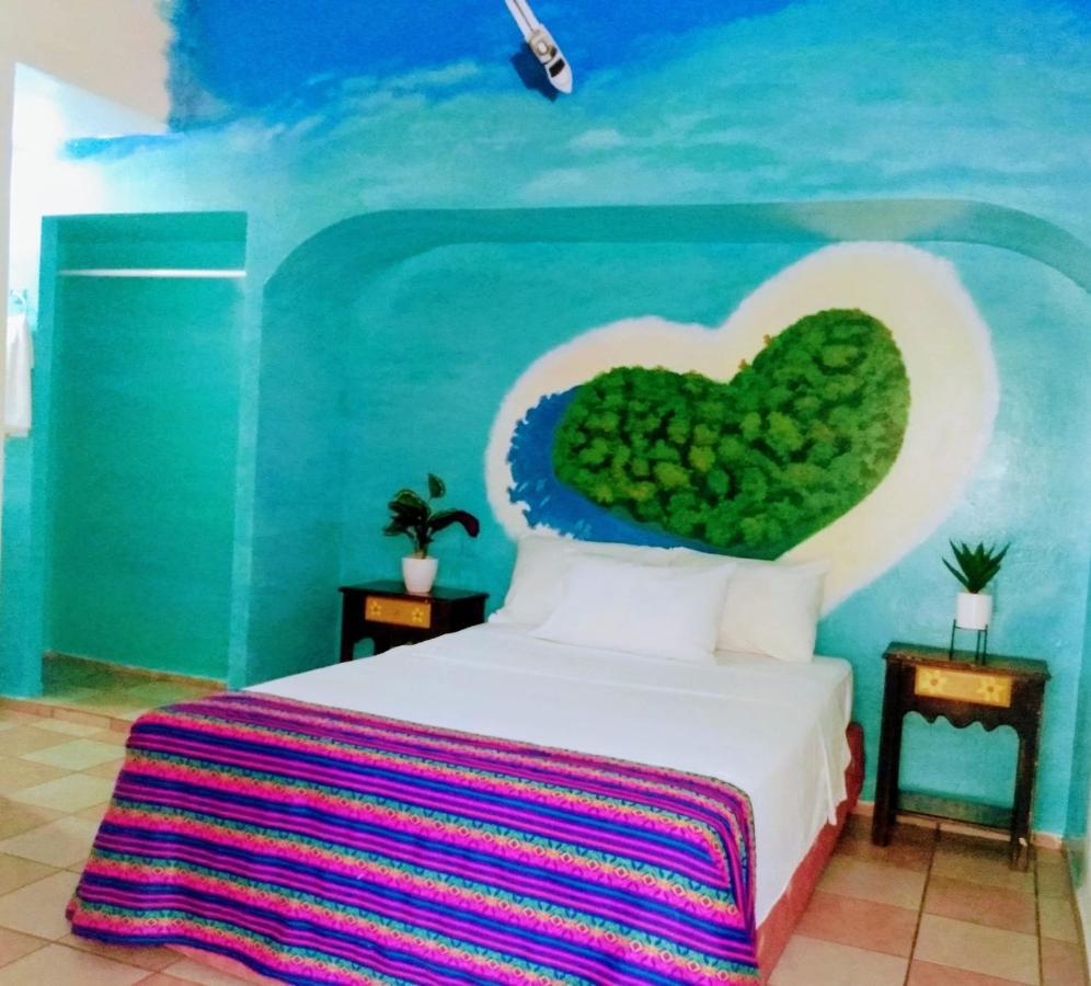 Hotel Esmeralda Тампико Екстериор снимка