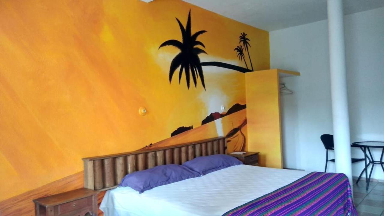 Hotel Esmeralda Тампико Екстериор снимка