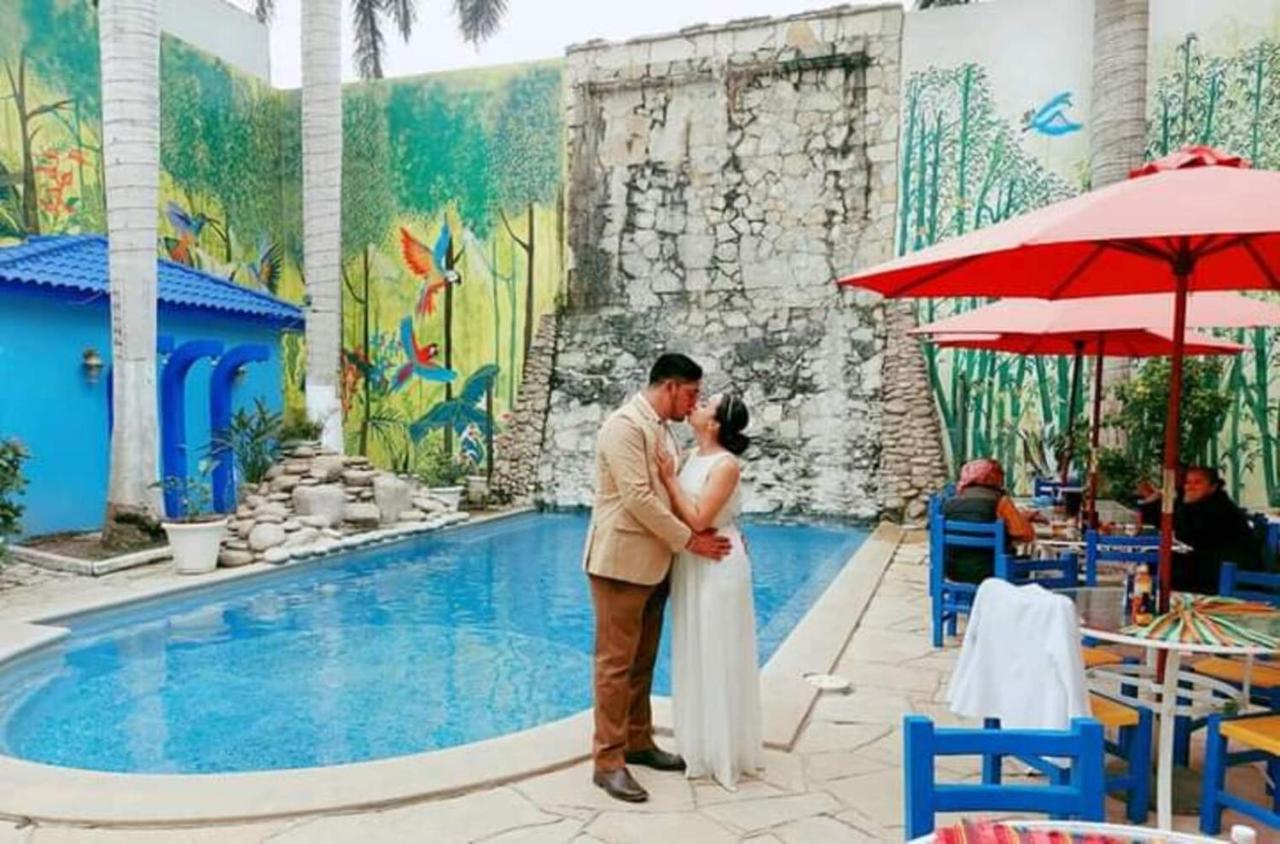 Hotel Esmeralda Тампико Екстериор снимка