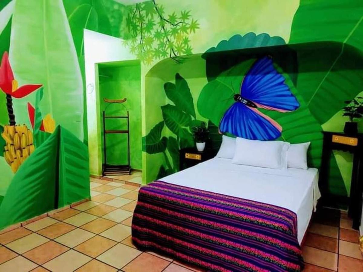 Hotel Esmeralda Тампико Екстериор снимка