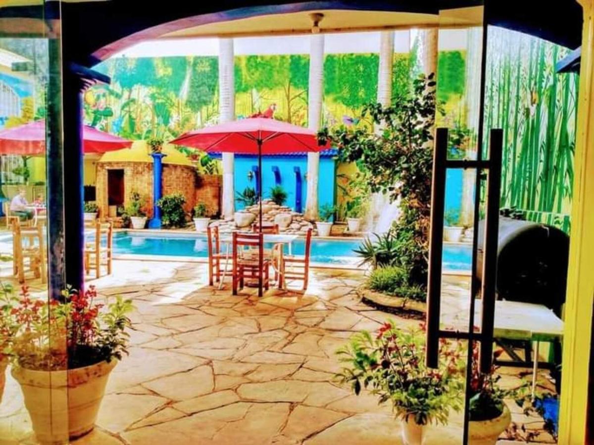 Hotel Esmeralda Тампико Екстериор снимка